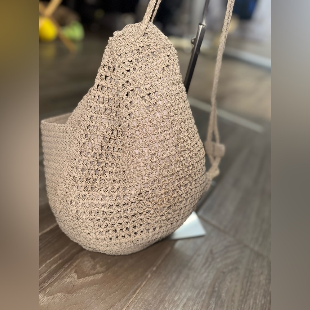 URBAN OUTFITTERS Ecote Moria Crochet Backpack in beige o/s - Picture 6 of 13